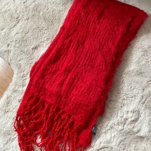 Aerie Scarf